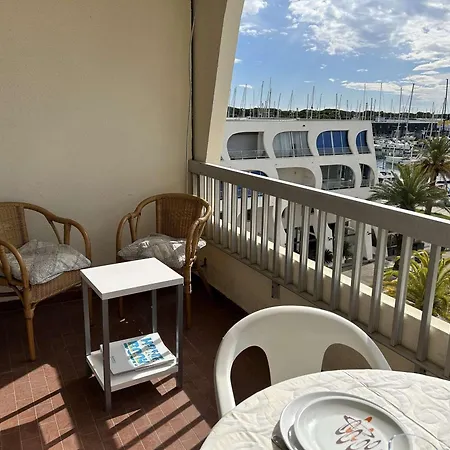 Apartman 4 Pers. Avec Parking A Port Camargue - Fr-1-250-324 Le Grau-du-Roi