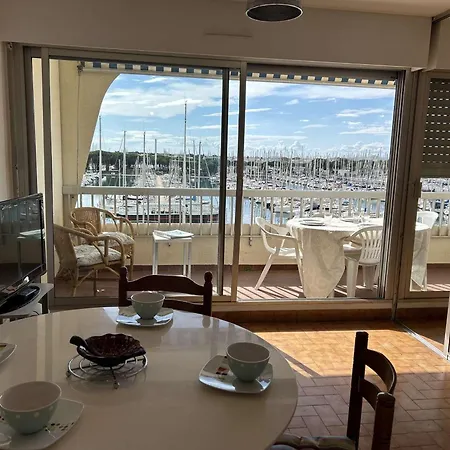 4 Pers. Avec Parking A Port Camargue - Fr-1-250-324