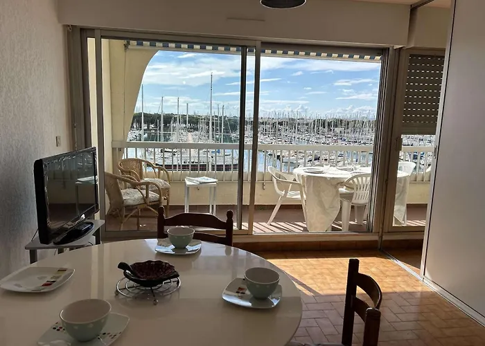 4 Pers. Avec Parking A Port Camargue - Fr-1-250-324